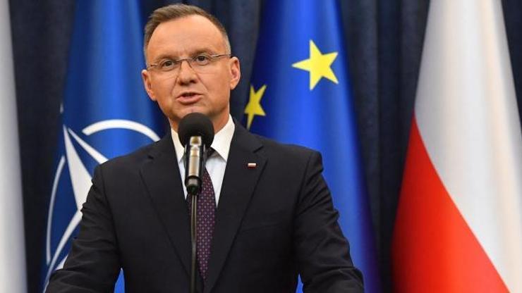 Polonya Cumhurbaşkanı Duda, eski İçişleri Bakanı ve yardımcısı için af çıkardı