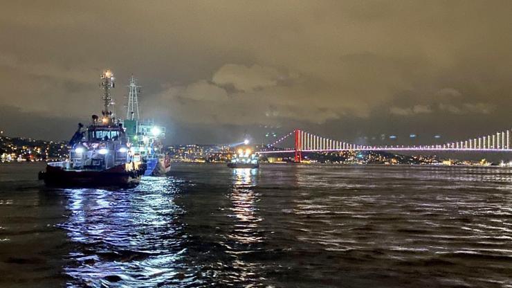 İstanbul Boğazında arıza yapan gemi kurtarıldı; boğaz trafiği normale döndü
