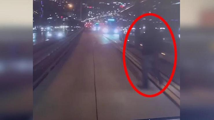 Beylikdüzünde şoförün öldüğü metrobüs kazası kamerada