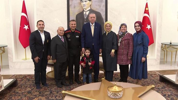 Erdoğan, ilk Türk astronot Gezeravcı ile görüştü