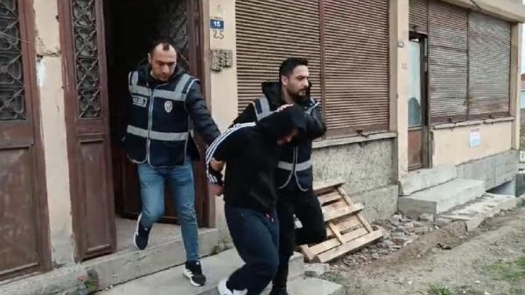 Kız meselesi yüzünden husumetlisini yaralayan şüpheli gözaltında Kız meselesi yüzünden husumetlisini yaralayan şüpheli gözaltında