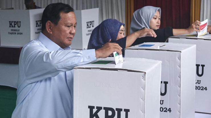 Endonezyada 205 milyon seçmen sandık başında
