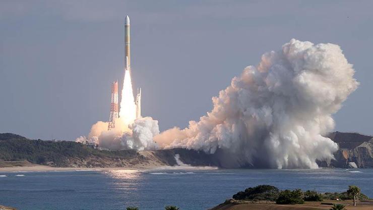 Japonyanın H3 roketi ikinci denemede başarıyla fırlatıldı