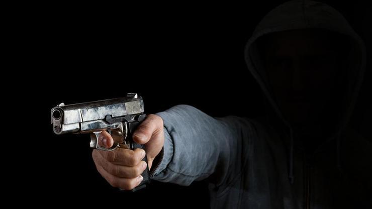 İranda aile faciası: 30 yaşındaki genç 12 akrabasını öldürdü