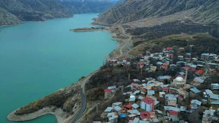Erzurumda saklı bir güzellik Balıklı Köy, Tortum Gölü manzarasıyla hayran bırakıyor