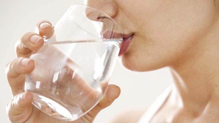 7 maddede suyun faydaları Mide, ağız sağlığı, böbrekler, kalp...