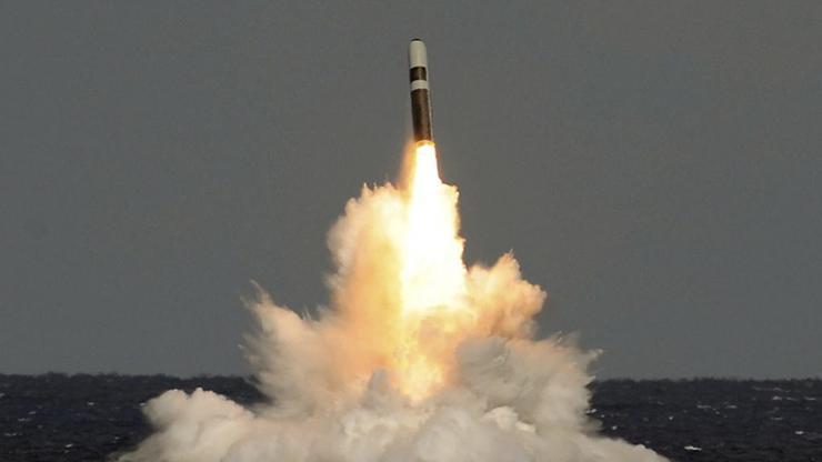 İngiltere Trident'i konuşuyor: Savunma Bakanı Shapps'ın yanına düştü!