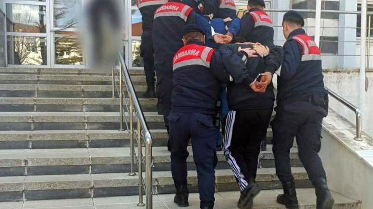 Tamir için eve çağırıp, zorla 1 milyon liralık senet imzalattılar Tamir için eve çağırıp, zorla 1 milyon liralık senet imzalattılar