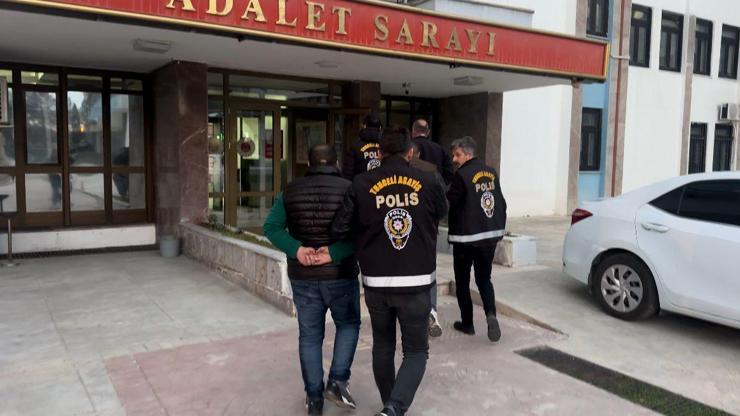 Sahte vizeyle 7 kişiyi dolandıranlara ‘Banker Bilo’ operasyonu: 3 tutuklama Sahte vizeyle 7 kişiyi dolandıranlara ‘Banker Bilo’ operasyonu: 3 tutuklama