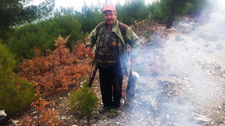Domuz avında kalp krizinden öldü, cenazesi köpeğinin tasmasındaki 'çip' sayesinde bulundu Domuz avında kalp krizinden öldü, cenazesi köpeğinin tasmasındaki 'çip' sayesinde bulundu