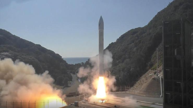 Japon firmanın “Kairos” roketi, fırlatmadan saniyeler sonra infilak etti