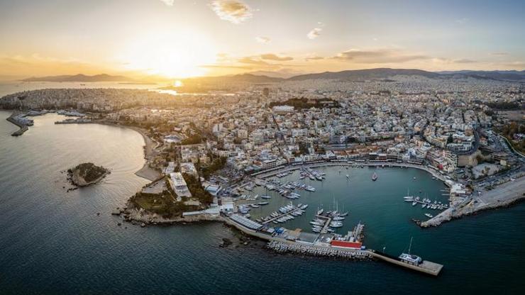 Yunanistan altın vize uygulamasını 800 bin euroya çıkardı