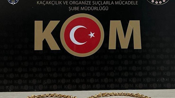 Kars'ta 1 milyon 750 bin TL değerinde gümrük kaçağı 2 altın kolye ele geçirildi