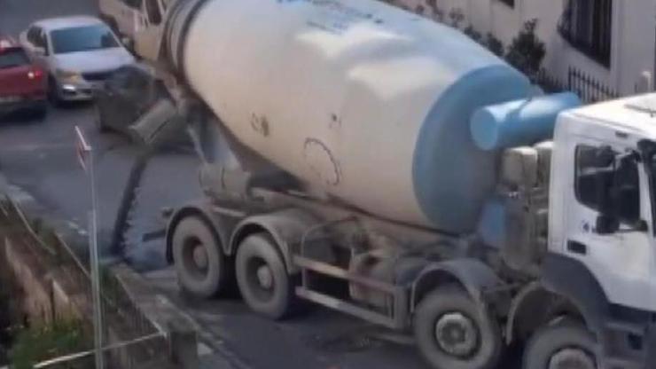 Maltepe'de beton mikseri yola beton döktü Maltepe'de beton mikseri yola beton döktü