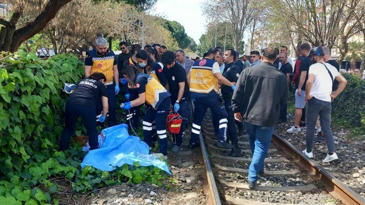 Manisa'da yolcu treninin çarptığı kadın öldü