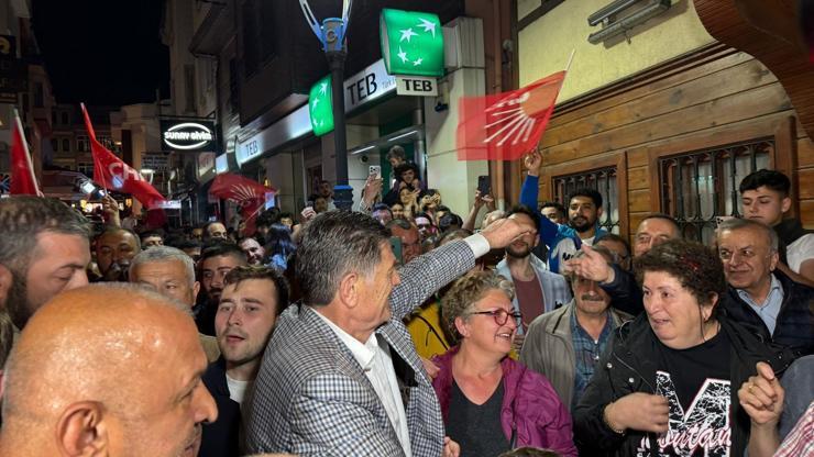 Bartın'da CHP'li Yalçınkaya başkan seçildi; 2 ilçeyi CHP, 1 ilçeyi AK Parti kazandı Bartın'da CHP'li Yalçınkaya başkan seçildi; 2 ilçeyi CHP, 1 ilçeyi AK Parti kazandı