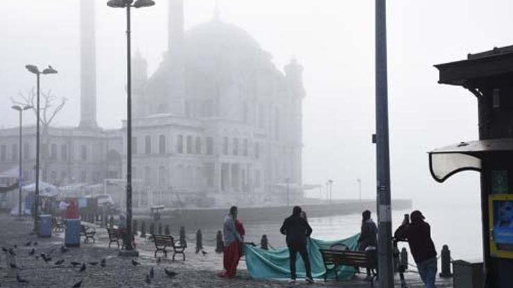 İstanbul Boğazında gemi trafiği askıya alındı Bazı vapur seferleri iptal oldu
