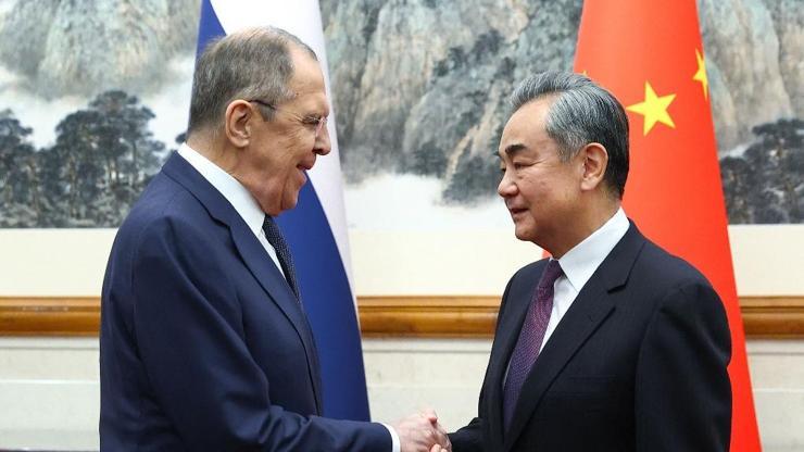 Rusya Dışişleri Bakanı Lavrov neden Pekine gitti