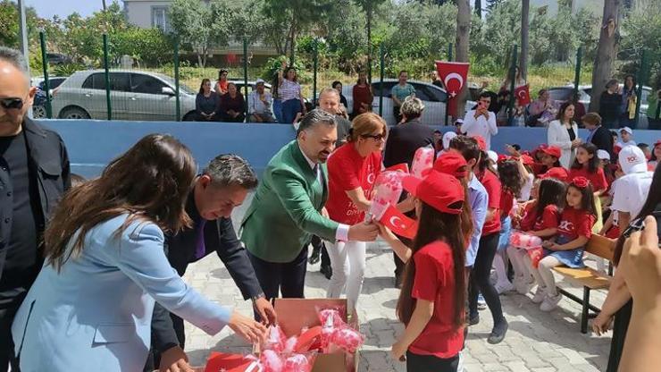 RTÜK Başkanı Şahin, 23 Nisan’ı Hataylı depremzede çocuklarla kutladı