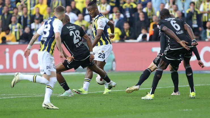 Derbide 3 puan Fenerbahçe’nin