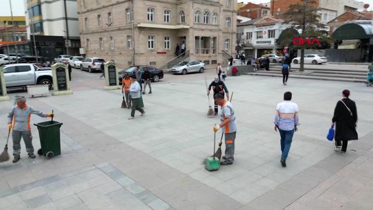 1 Mayıs sosyal deneyi... İlk önce şaşırdılar sonra yardım ettiler