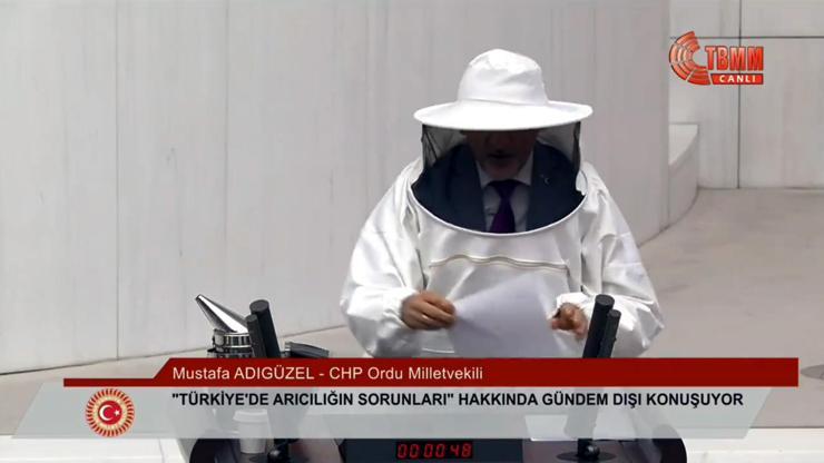 CHPli Adıgüzel, arıcı kıyafeti giyip arıcıların sorunlarına dikkat çekti