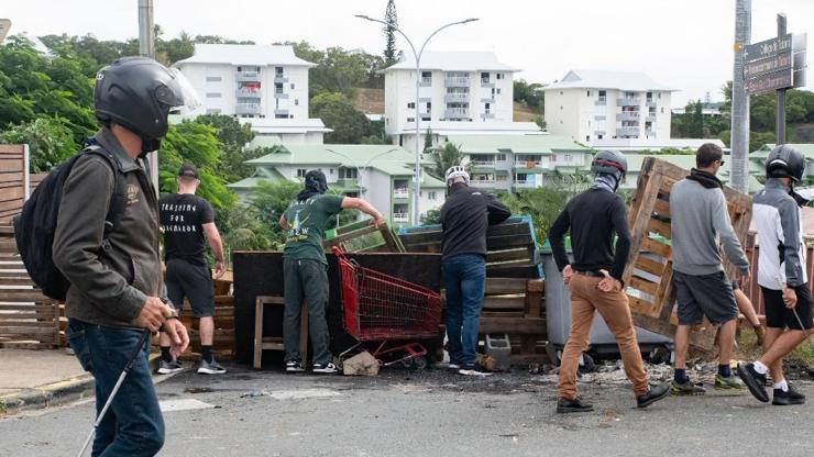 Fransa onayladı, Yeni Kaledonya karıştı: Protestolarda 3 ölü