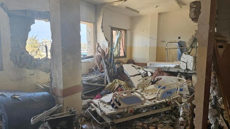 İsrail’in saldırıları sonucu Refah’ta bir hastane daha kapandı