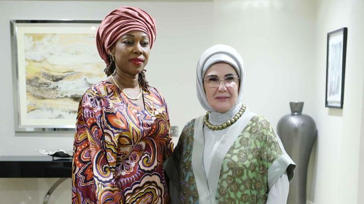Emine Erdoğan, Nijeryada temaslarda bulundu