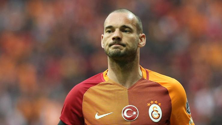 Wesley Sneijderin derbi paylaşımı Fenerbahçe taraftarını kızdırdı