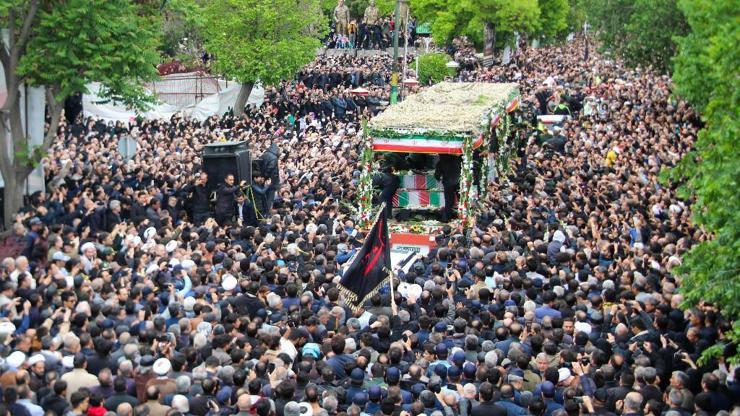 İran’da Reisi’nin cenaze töreni: İşte ilk görüntüler