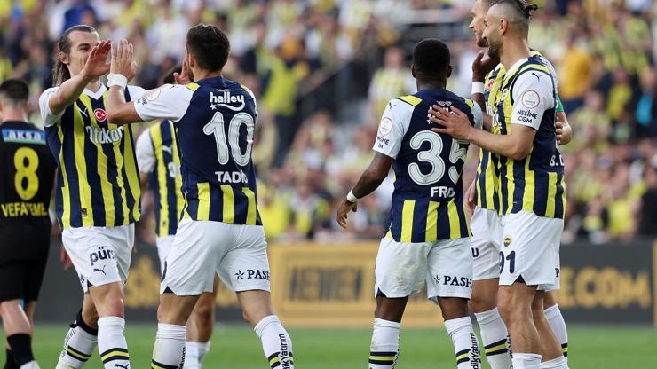 Fenerbahçe, farklı galibiyetle nokta koydu