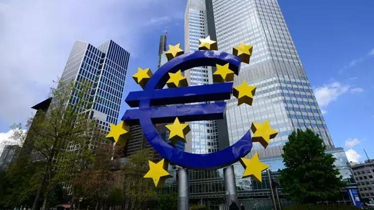 Euro Bölgesinde enflasyon beklentisi oranı düştü