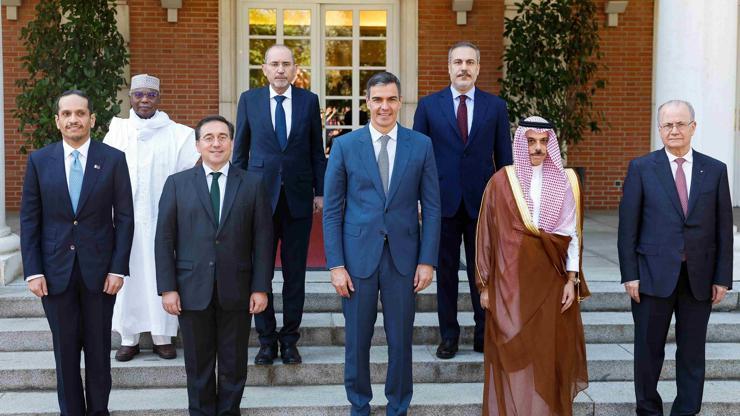 İspanya Başbakanı Sanchez, Gazze Temas Grubu’nu kabul etti