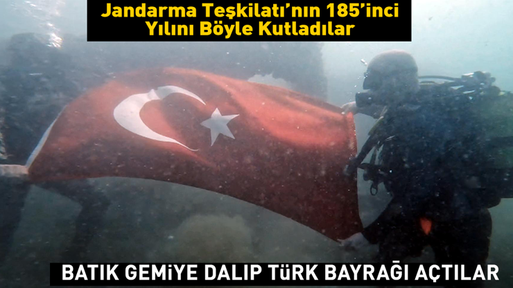 18 metre derinlikte anlamlı kutlama... Batık gemide Türk bayrağı açtılar