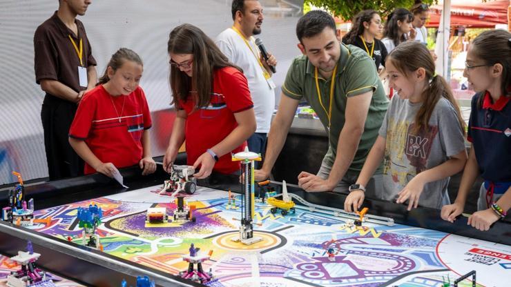 Yenişehir Belediyesi ‘Mersin Robot Kampı’nda Masterpiece yarışlarını organize etti Yenişehir Belediyesi ‘Mersin Robot Kampı’nda Masterpiece yarışlarını organize etti