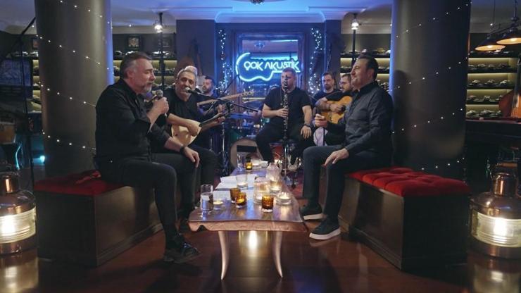 ‘Çok Akustik’ bir yaz akşamı Ercan Saatçi, ünlü isimler ile yaz akşamlarını şenlendirecek