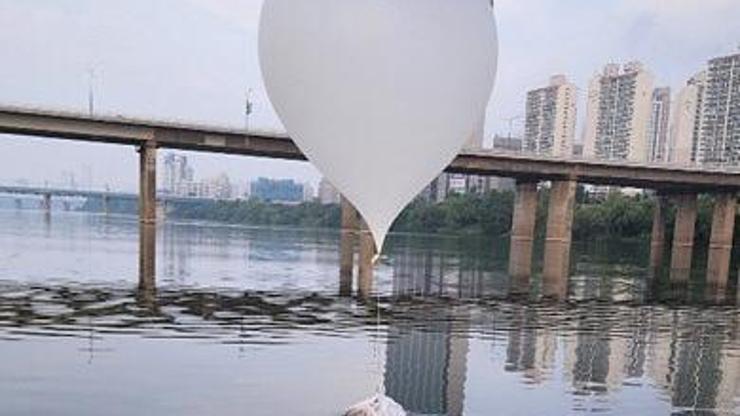 Çöp balonlarına Güney Koreden hoparlör ile misilleme