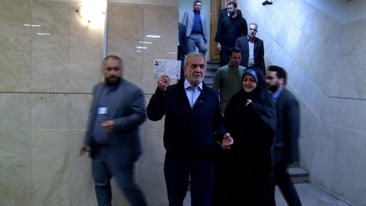 İranda Cumhurbaşkanlığı yarışı başladı