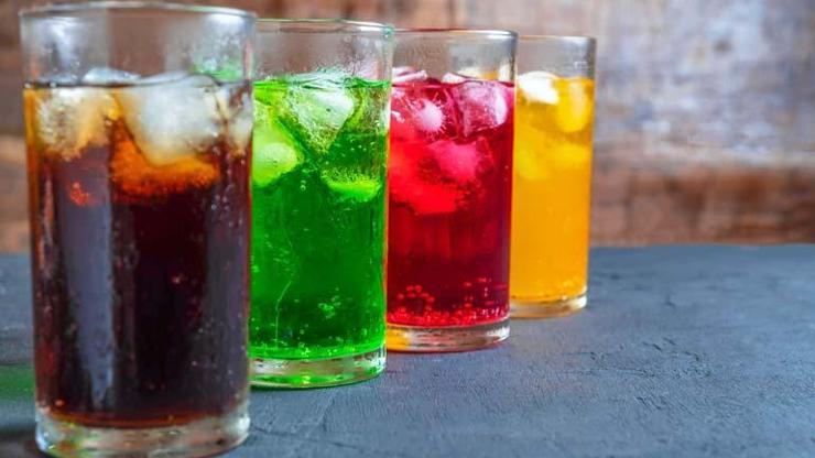 Sıcaklarda şekerli içeceklere dikkat: Diyabet riski oluşturabilir