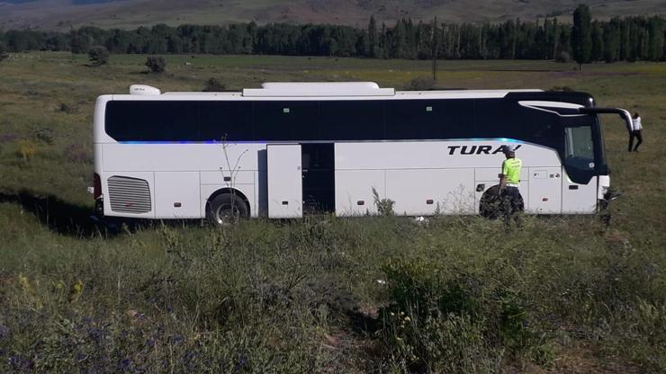 Sivas’ta otobüs yoldan çıktı: 8 yaralı