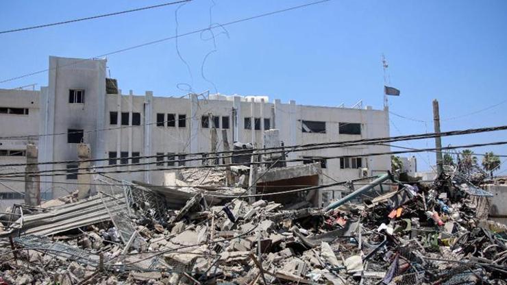 İsrail, UNRWA’ya bağlı tesisi vurdu: 8 ölü