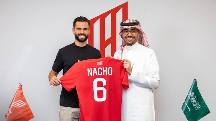 Real Madridden ayrılan Nacho, Suudi Arabistana transfer oldu