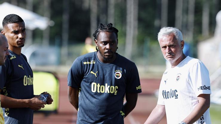 Fenerbahçenin sağ beki Bright Osayi-Samuel, Jose Mourinho ile ilgili konuştu