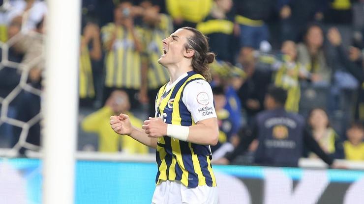 SON DAKİKA Fenerbahçe, Çağlar Söyüncü’yü açıkladı