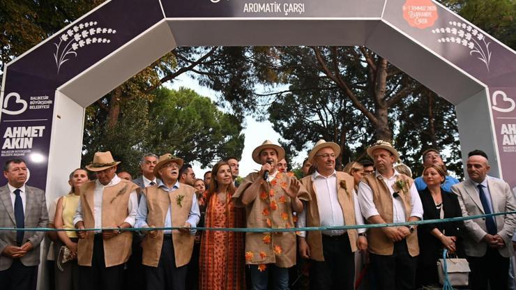 Burhaniye'de 'mis kokulu' festival