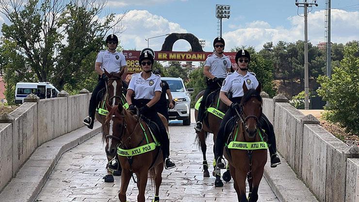 Kırkpınar Yağlı Güreşlerinin yapıldığı Sarayiçinde, atlı polisler görevlendirildi