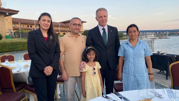 İstanbul Valisi Gül, 15 Temmuz Şehit aileleri ile bir araya geldi