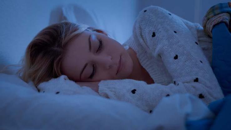 Deliksiz uykunun sırrı ortaya çıktı Yatmadan önce her yarım saatte bir bunu yapın