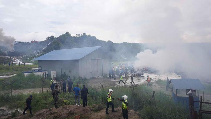 Nepalde uçak kazası Kalkıştan kısa süre sonra düştü:18 ölü, 1 yaralı...